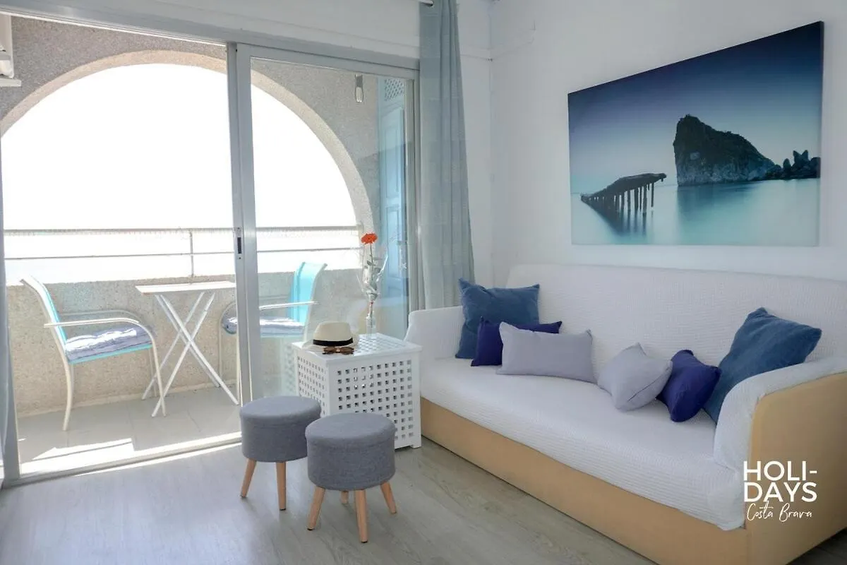 Holidays Blue Miami 17 Empuriabrava 0*,  İspanya